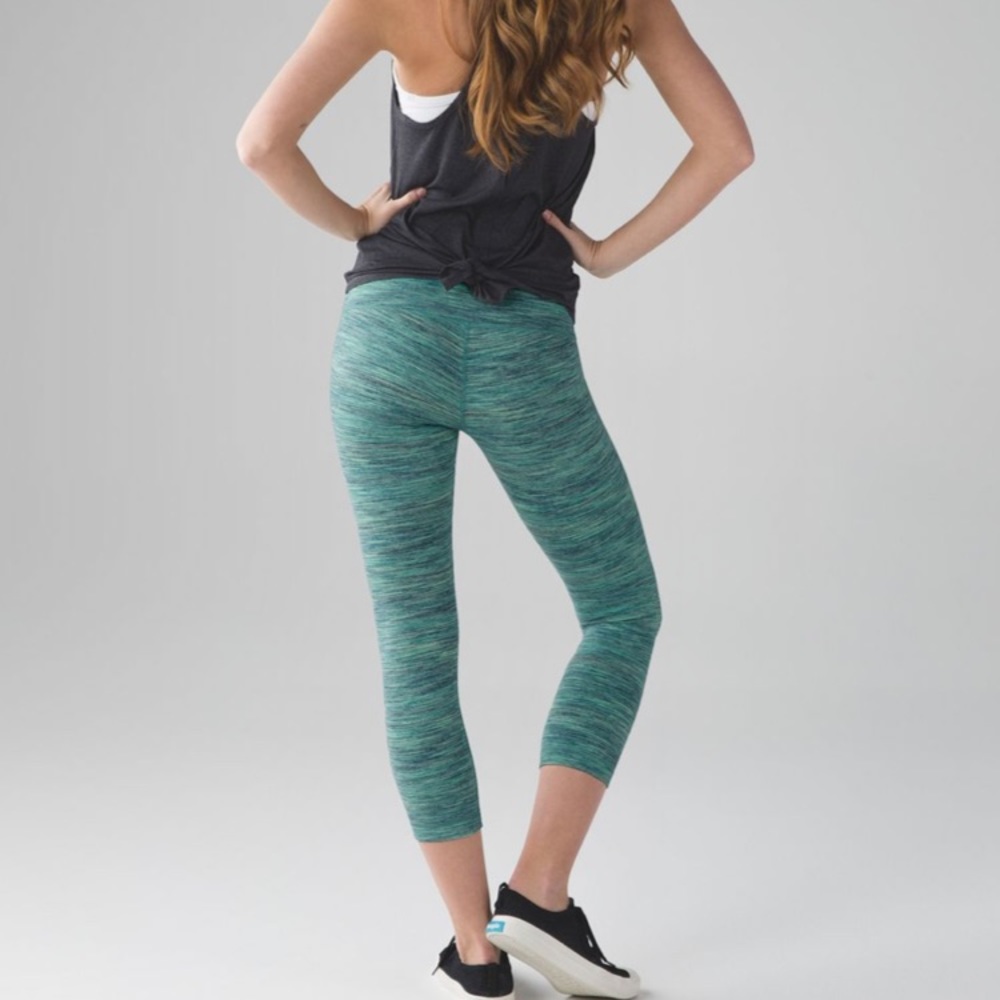 Lululemon Wunder Under Crop (Hi-Rise)
Space Dye Camo Alberta Lake Fresh Teal